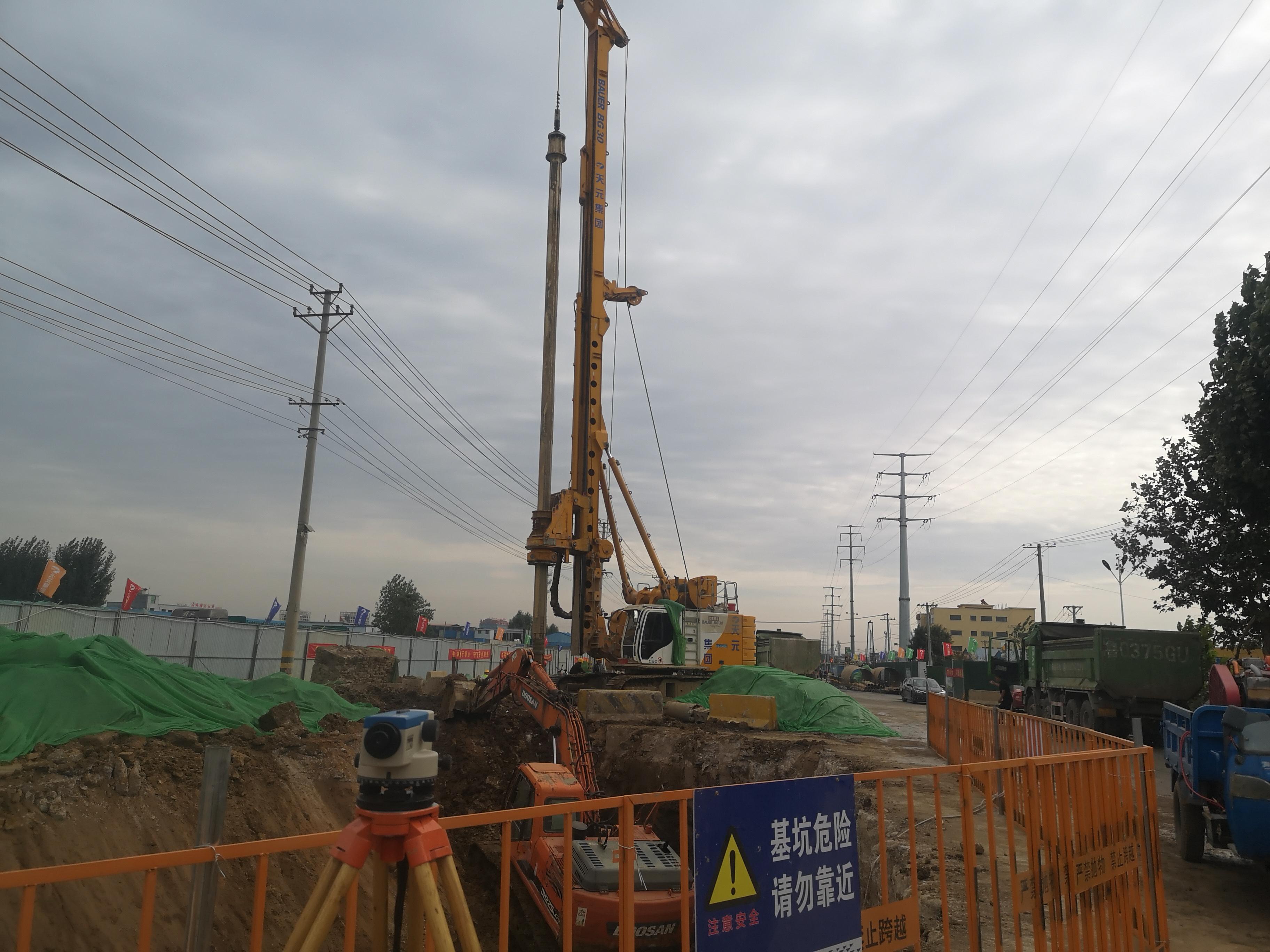临沂市区陶然路高架桥工程:攻坚克难勇向前