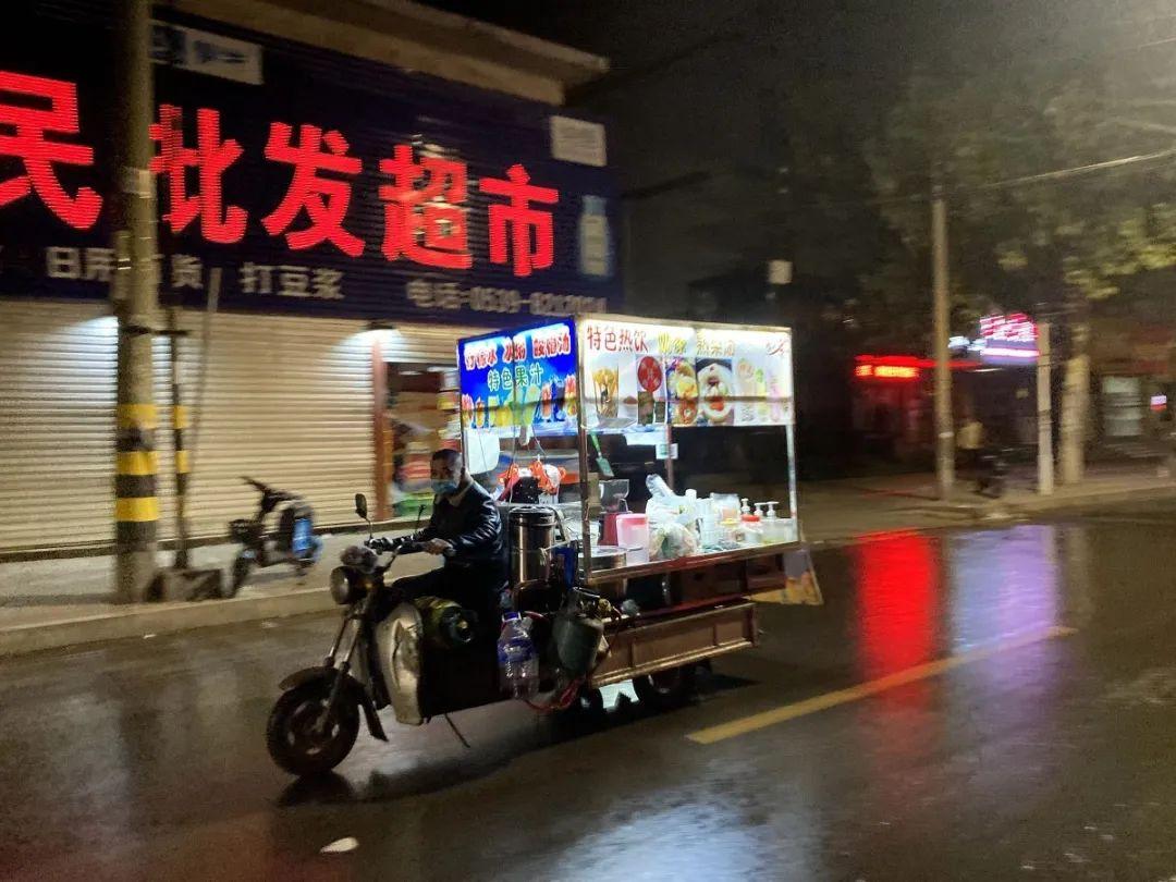 凌晨时分的临沂,我看到了不一样的生活