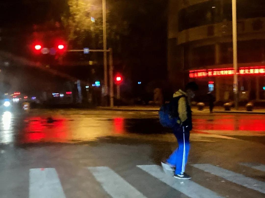 凌晨时分的临沂,我看到了不一样的生活