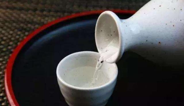 不能久放的4种酒,除了啤酒,这三种白酒也在内