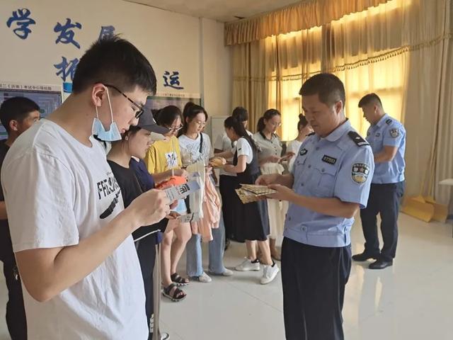 平安出行“你我他”,文明创城靠大家