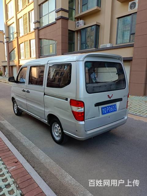2011年新五菱之光6390，一手车，售价8千8
