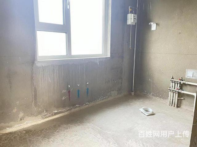 急 售！致远翡翠湖，好楼层，户型好，价格可谈。