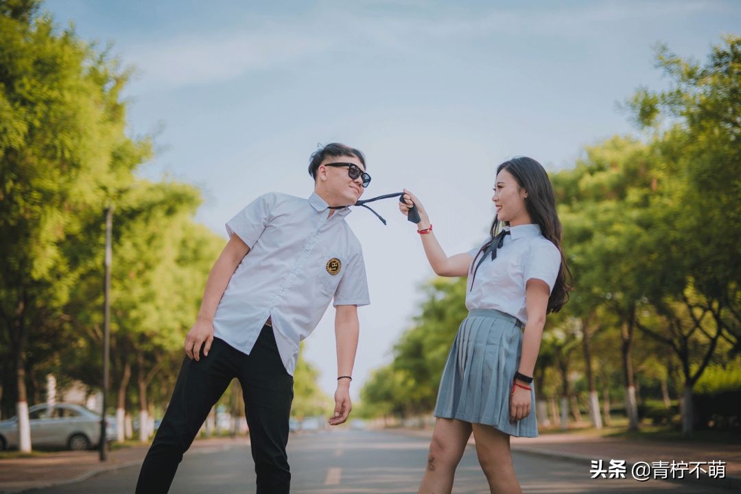 临沂大学毕业照,匆匆四年,来时红脸,别是红眼