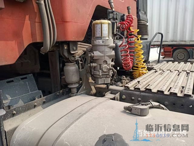 出售精品二手解放牵引车 460马力，国五，双驱轻体