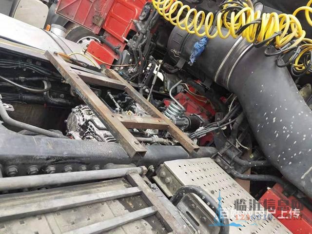 全手续国五二手欧曼牵引车 460马力  双驱轻体