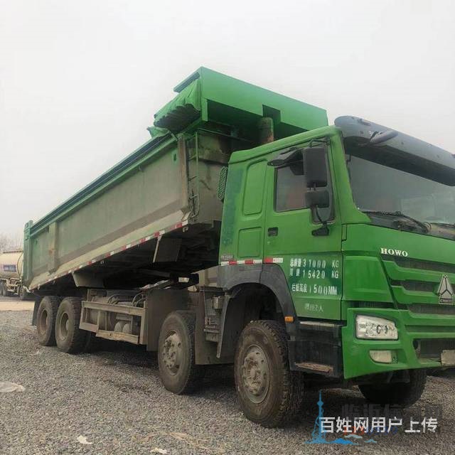 售17年国五二手豪沃自卸车7.8米u型斗380马力