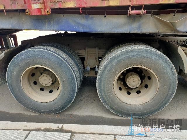 个人转让19年欧曼半挂侧翻自卸车，国五，精品车况