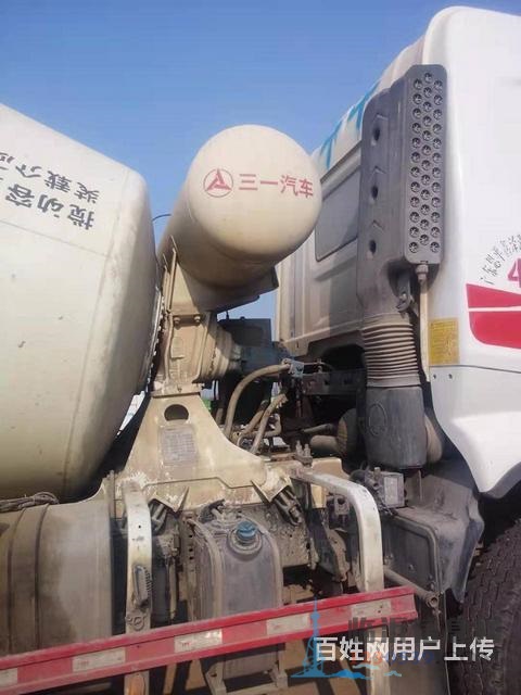 17年二手三一搅拌车 大12方 336马力 后八轮