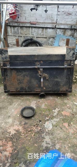 6.8货车上的工具箱加篷布，