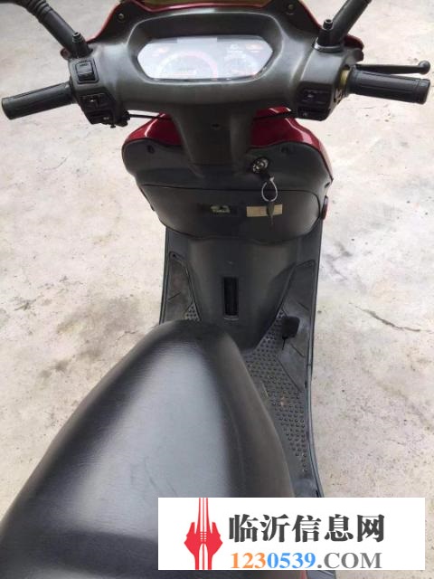 摩托车