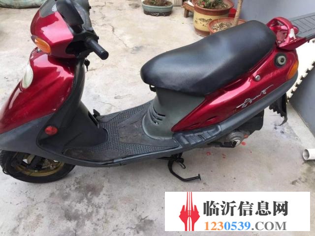 摩托车