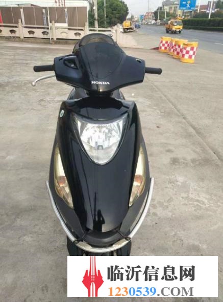 临沂大量批发摩托本田铃木摩托车