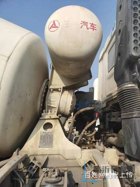 出售17年二手三一大12方搅拌车340马力三一上装