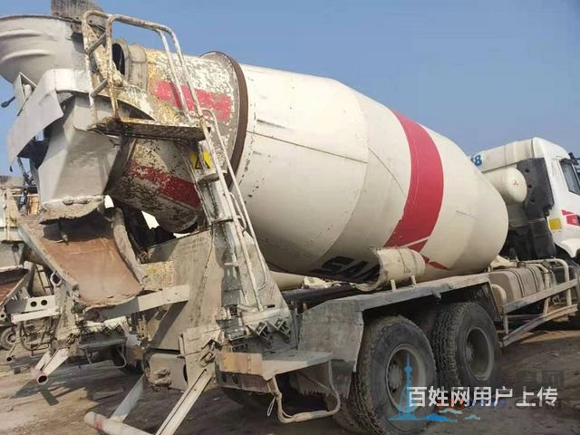 出售17年二手三一大12方搅拌车340马力三一上装