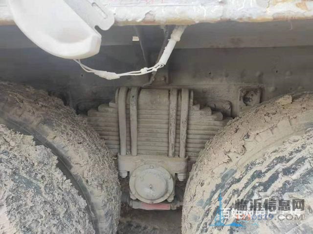 出售17年二手三一大12方搅拌车340马力三一上装