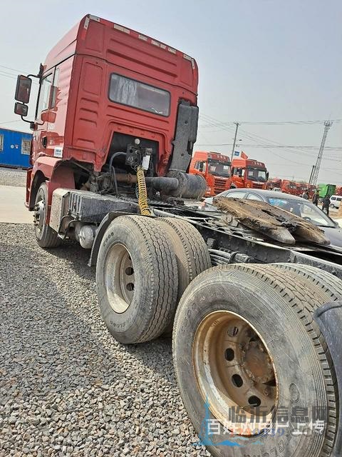 17年二手德龙牵引车 430马力 双驱轻体潍柴动力