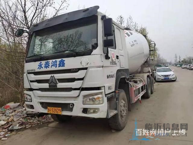 出售18年二手豪沃大14方搅拌车380马力后八轮