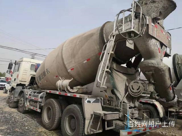 20年轻量化二手德龙搅拌车出售 340马力大12方