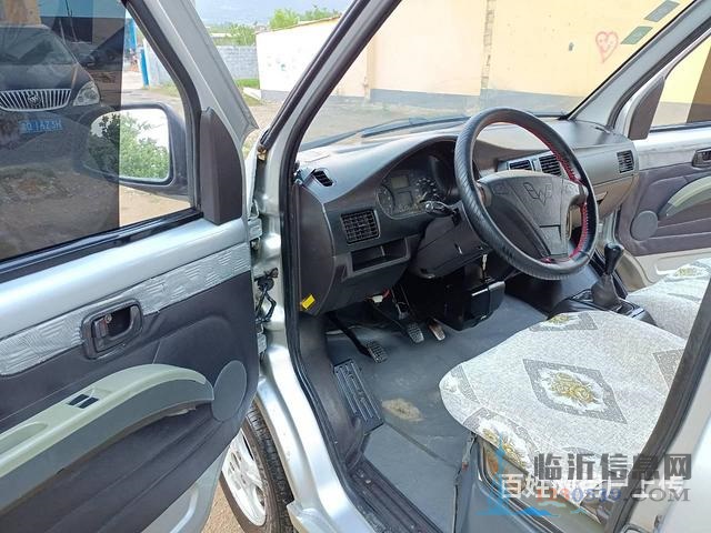2011年五菱荣光精品车况低价出售11500包过户