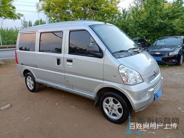 2011年五菱荣光精品车况低价出售11500包过户