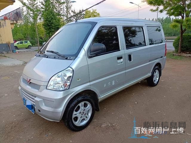 2011年五菱荣光精品车况低价出售11500包过户