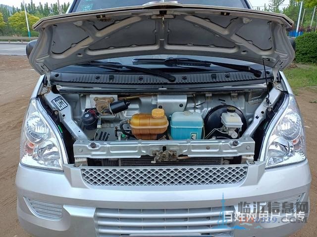 2011年五菱荣光精品车况低价出售11500包过户