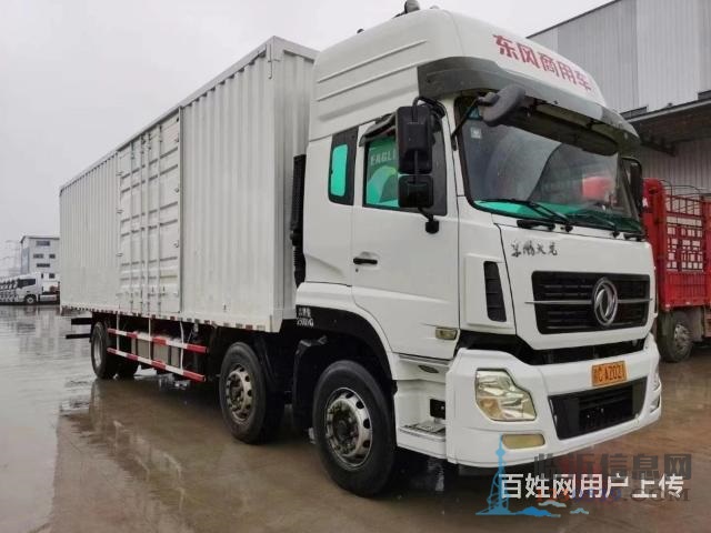 多台9.6米东风天龙厢式货车价低急转