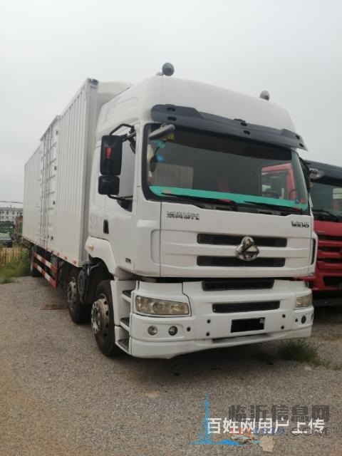 刚到一批国四乘龙M5前四后四厢式货车
