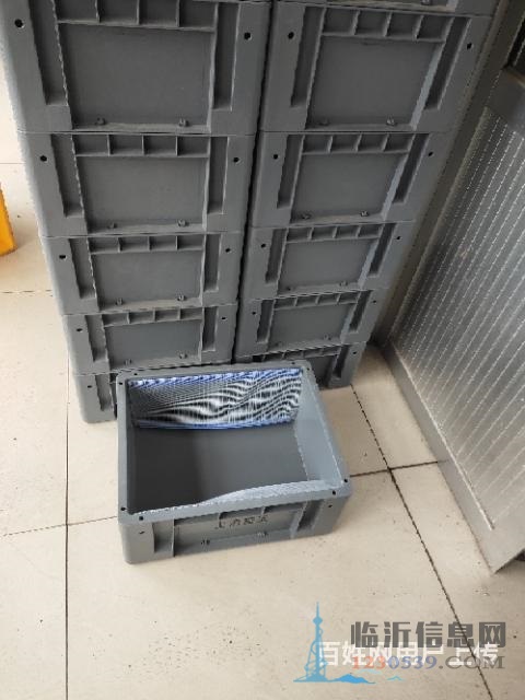 周转箱