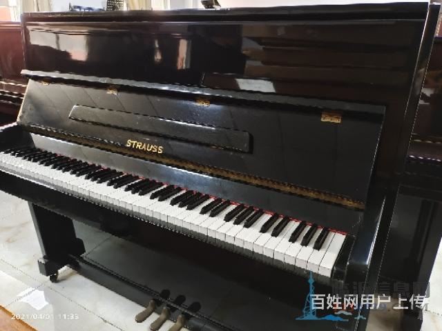 施特劳斯钢琴转让