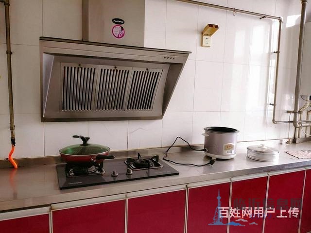 盛世嘉园出门菜市场3室精装房产证过2年