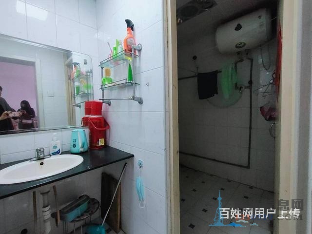 免 税，真实图片，低楼层捡漏三室，全明户型，好采光，新华家园
