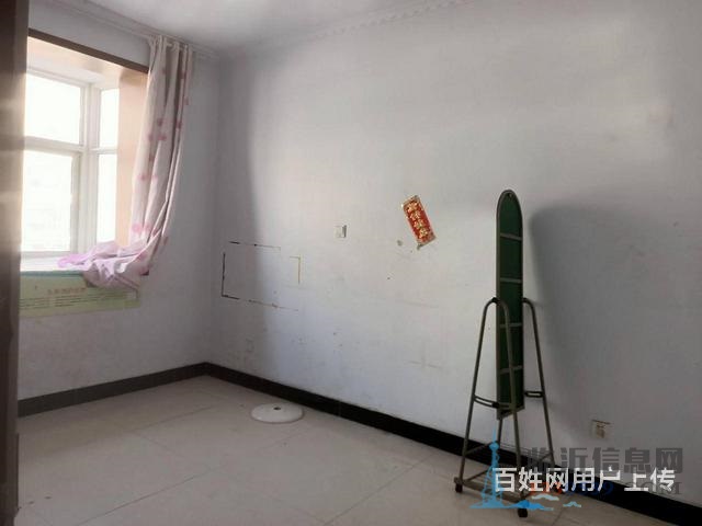 免 税，四室送车库，送小院，南北通透双卫，花园位置，盛世嘉园
