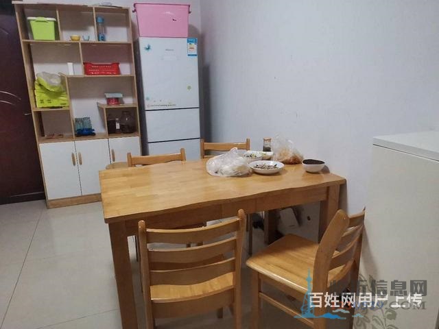 免 税，真实图片，中间楼层，客厅通阳台，双气入户，盛世阳光