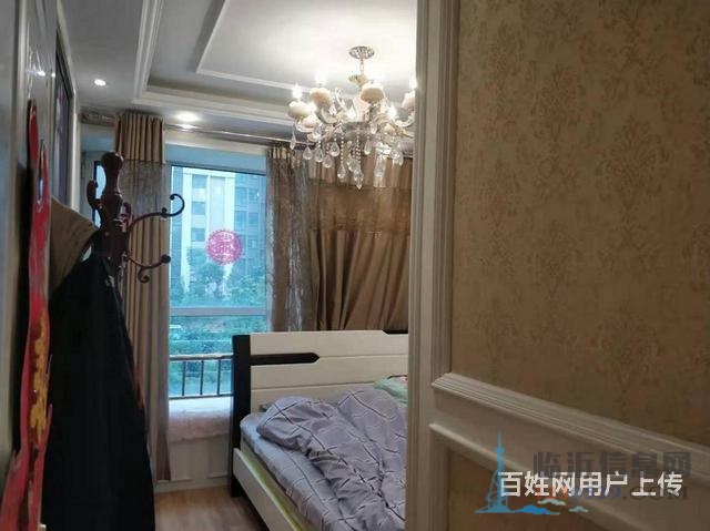 翡翠传奇 小高三室 精装修 位置好 南北通透