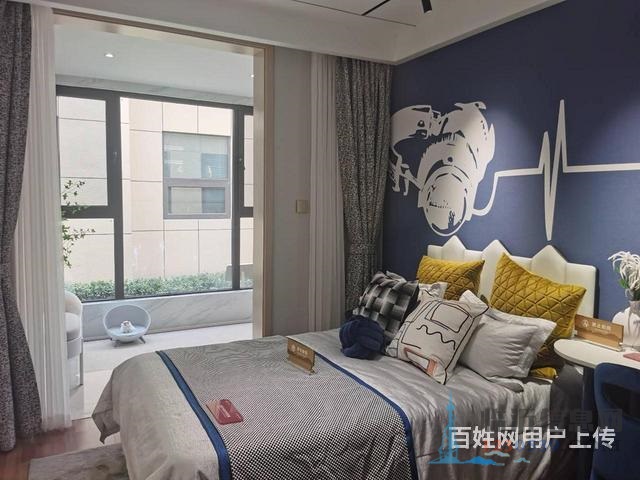 南湖壹号院小高8000多 首付5w 双学 区
