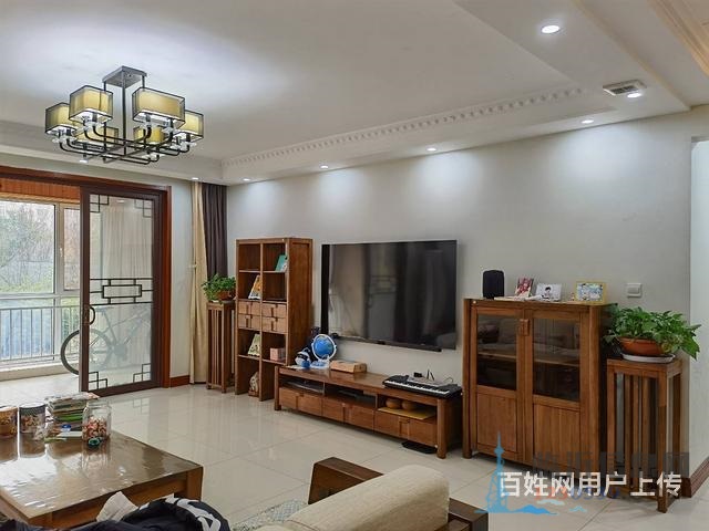 警察花园 证过二217平556万 朴园小学三十五中