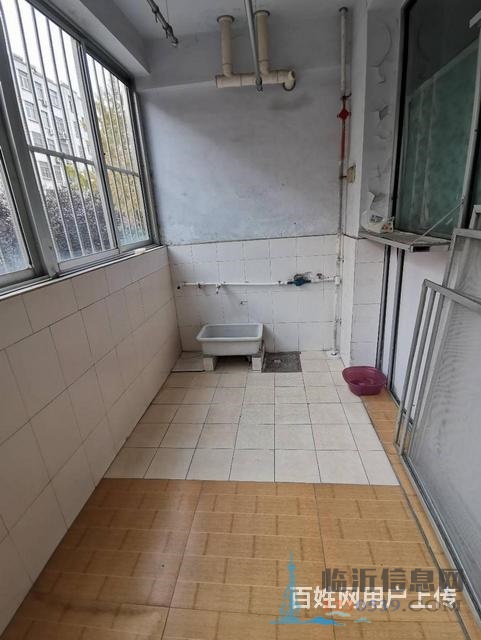 后园馨园A区！三小十二中！大三室！好楼层大产权！双气！诚意售