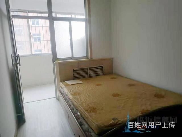 低价急卖顺和花园三楼带车库三室两厅证过五住房有钥匙