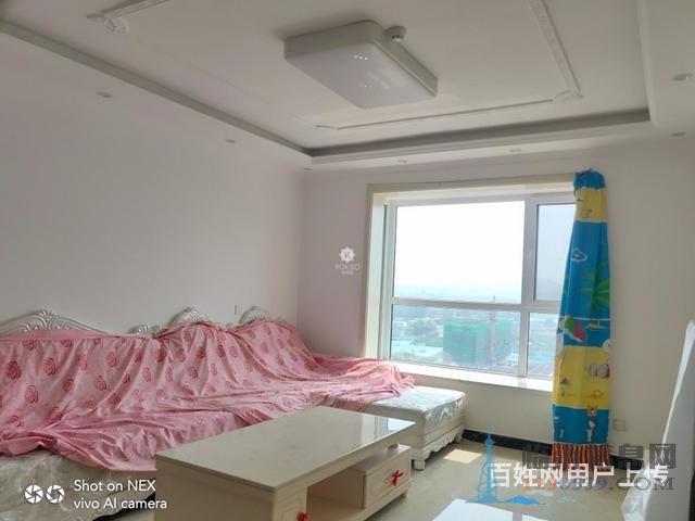尚东国际一期，带车位储藏室有证正常过户，精装修未住