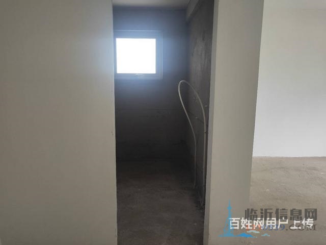 泉府公馆小高 186平220万证过2 毛坯大四室 带子母车位