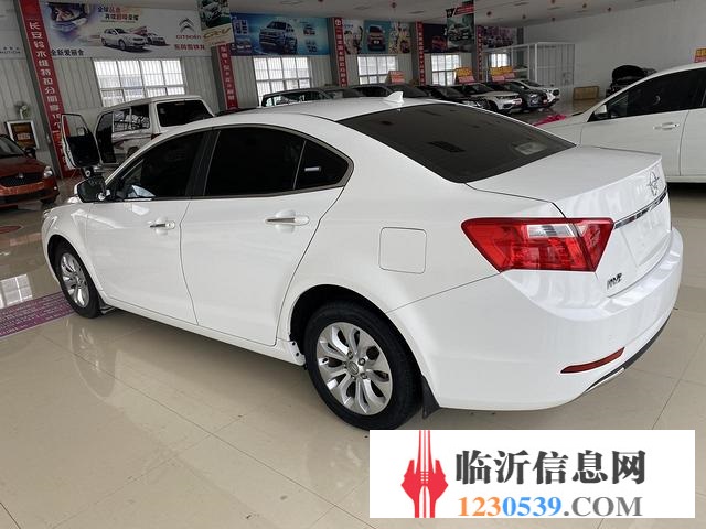 海马M8 2015款 1.8T 手自一体 豪华型