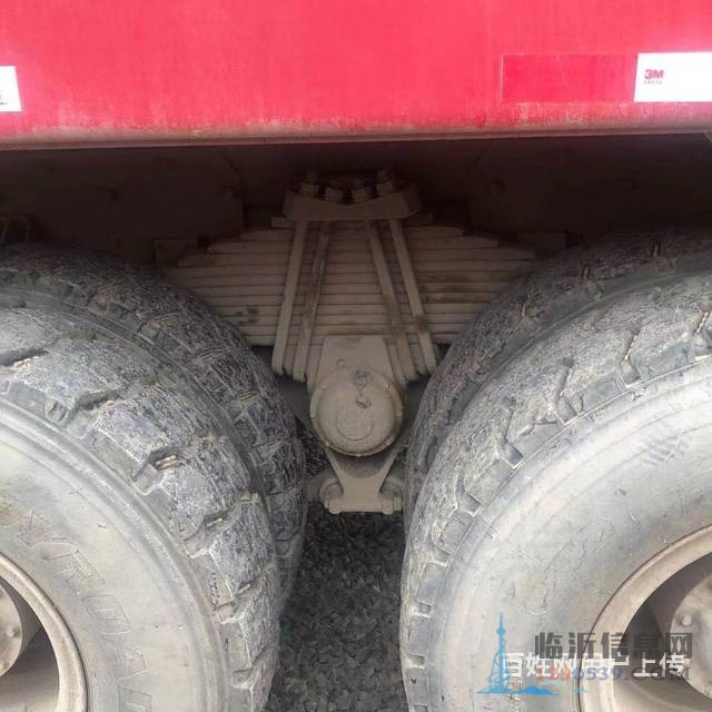 临沂18年二手豪沃自卸车8米田字格大箱国五精品车