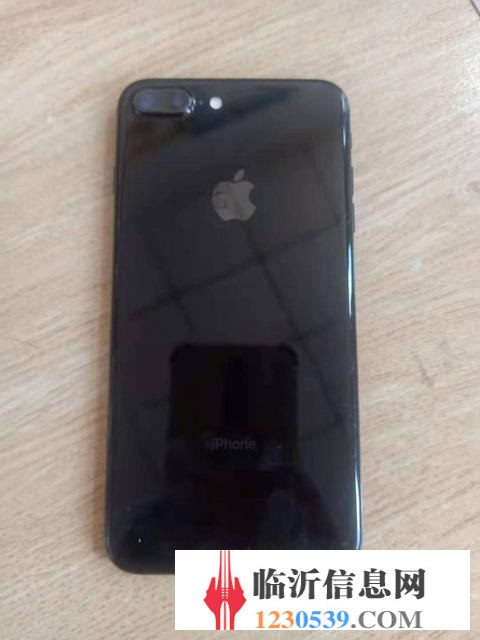 黑色苹果7PLUS