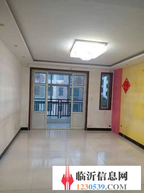 宝丽盛世嘉园大三居 精装 带车库 位置不错