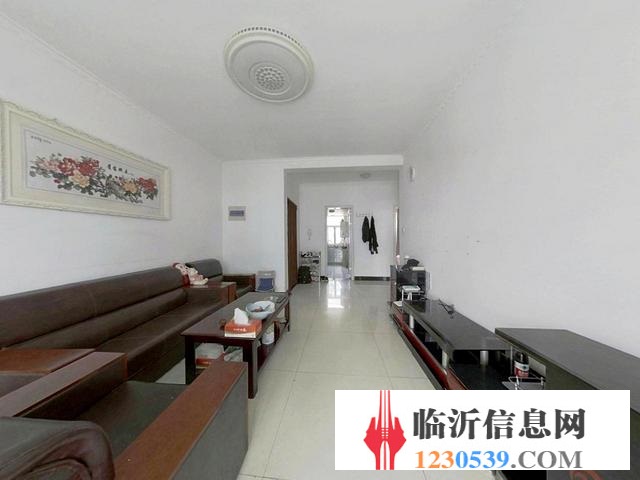 宝丽凤凰城 中间楼层 证过二 带大车库 送全新家具家电