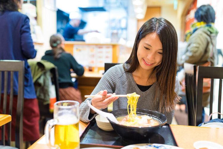 全球近半胃癌在中国？忠告：不想惹上胃癌，3种食物趁早撤下餐桌