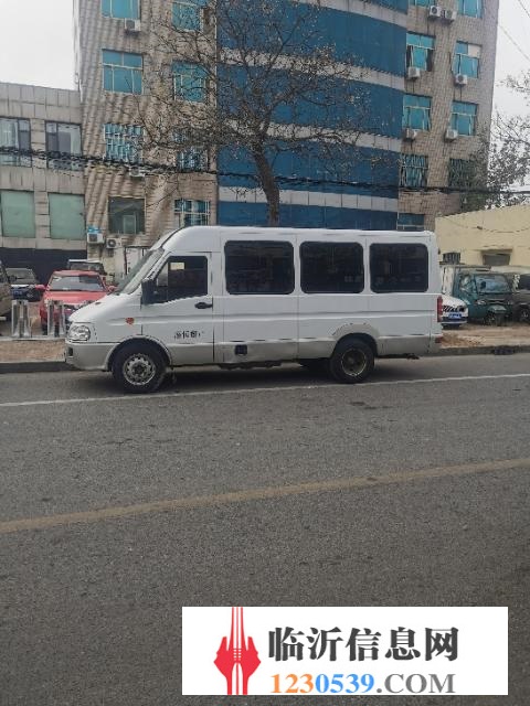 转让17坐依维柯宝迪