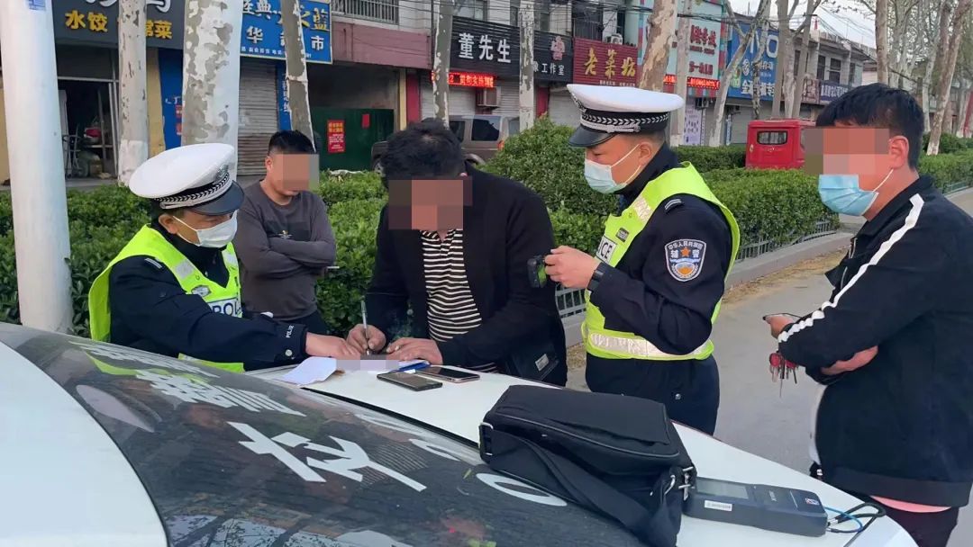 凌晨,临沂男子饭店聚餐与邻桌客人吵架,饭后酒驾被对方举报